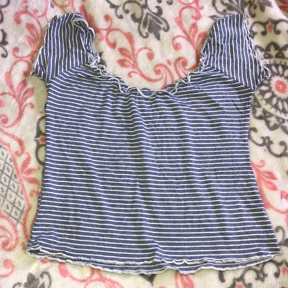 Brandy Melville cropped top - Picture 2 of 6